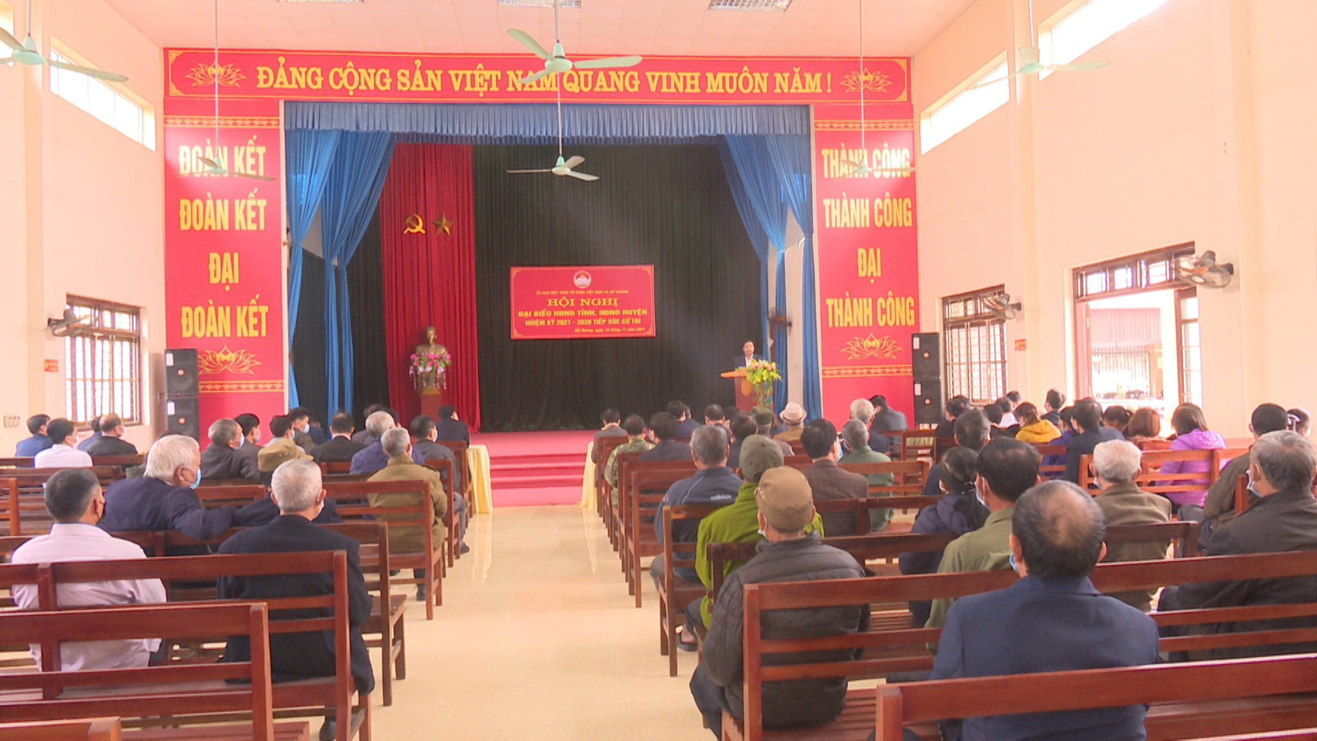 Đại biểu HĐND tỉnh Bắc Ninh và đại biểu HĐND huyện Lương Tài TXCT tại xã Mỹ Hương.mp4