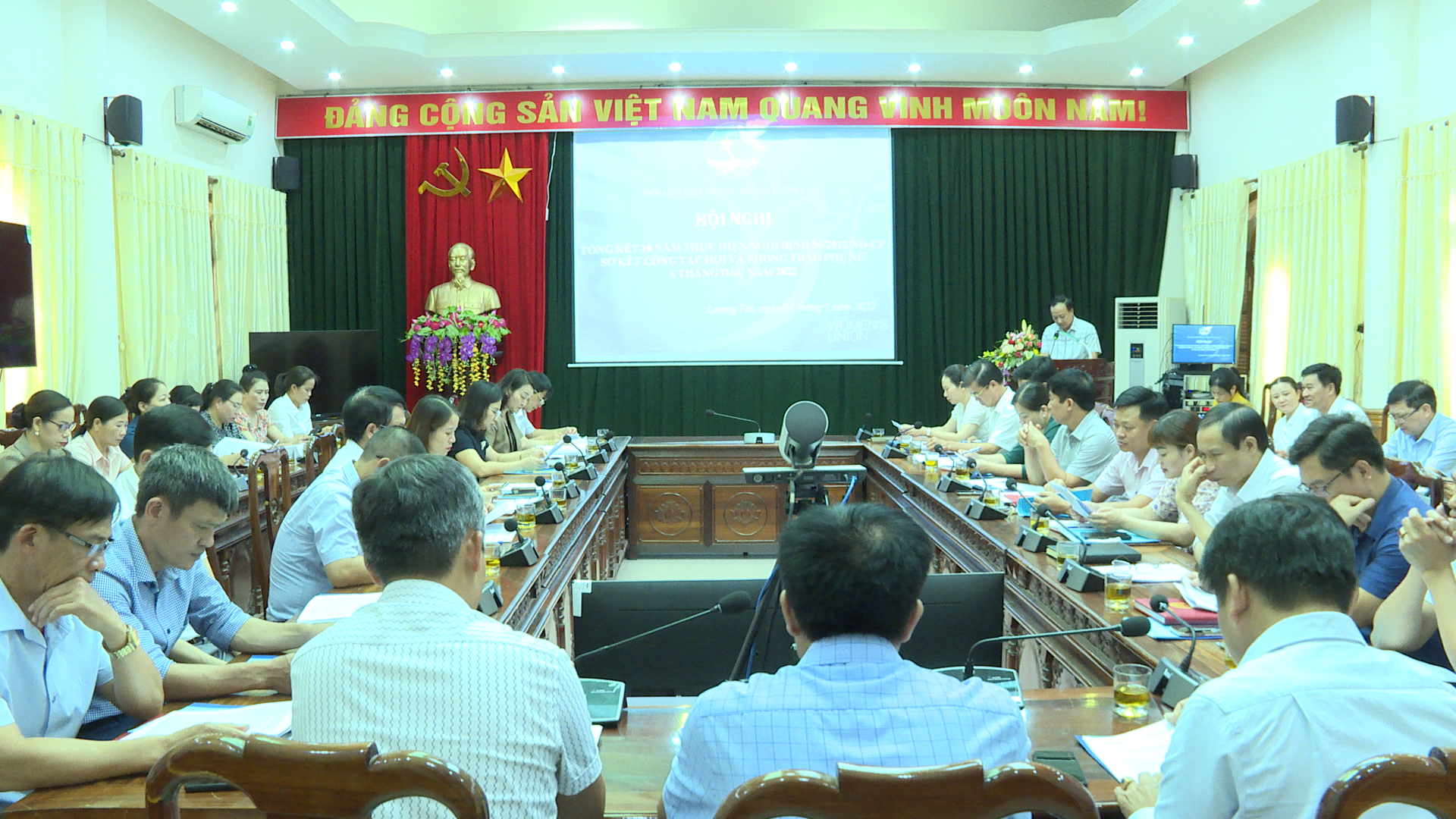Hội LHPN huyện Lương Tài tổ chức hội nghị tổng kết 10 năm thực hiện Nghị định 56 của Chính phủ và tổ chức sơ kết 6 tháng đầu năm 2022.mp4