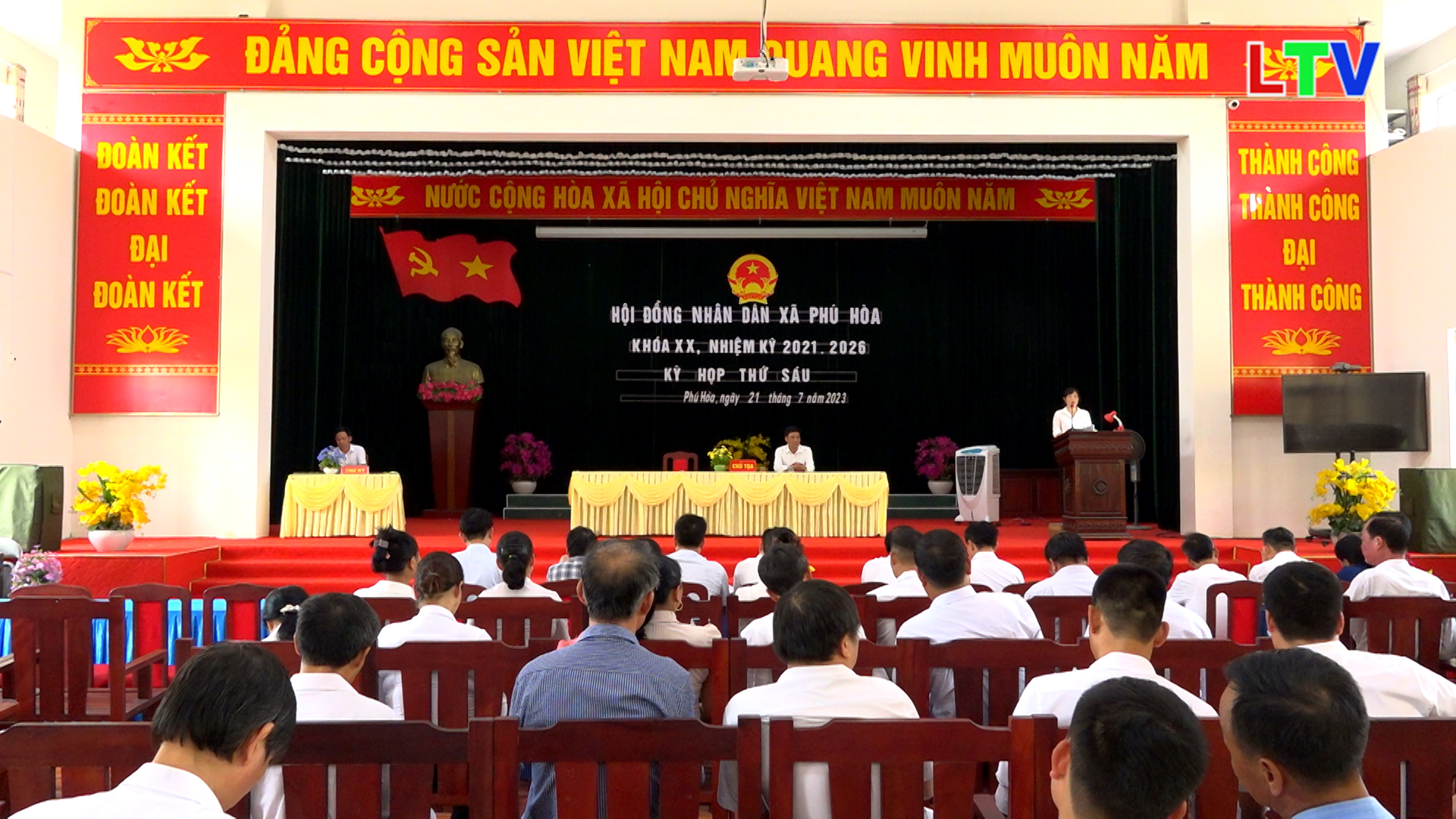 HĐND các xã Phú Hòa và Trừng Xá tổ chức kỳ họp thường lệ giữa năm.mp4